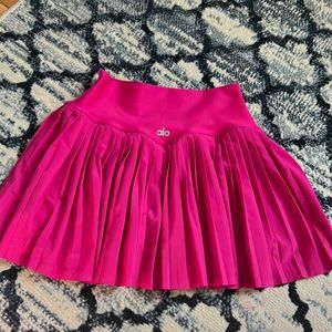 Pink Alo Yoga Skort size small